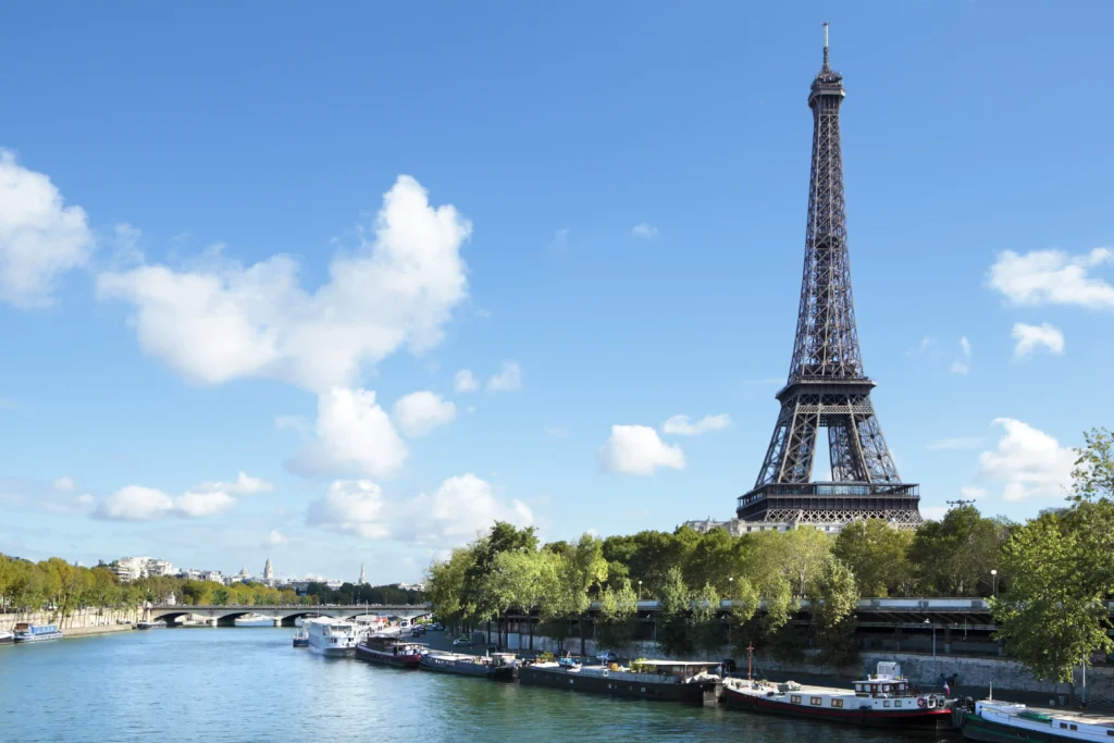10 Best Places to Visit in World for Unforgettable Adventures 11 Paris –