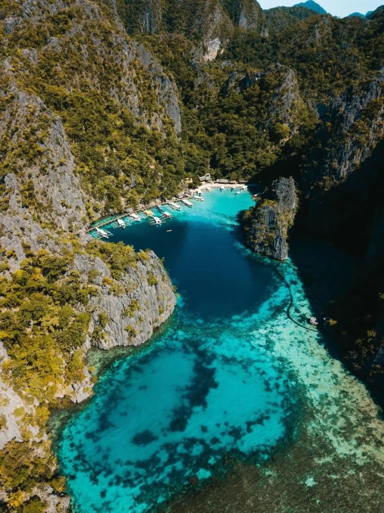 10 Best Places to Visit in World for Unforgettable Adventures 5 Raja Ampat